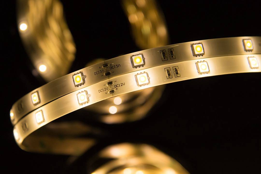 Светодиодная лента SMD5050 30Led/m 7,2W/m IP65 12V (теплый белый) 5m, скотч 3М